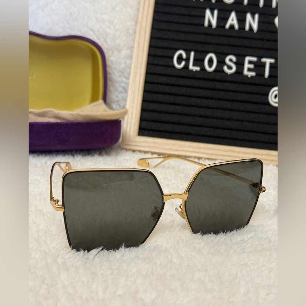 Elegant wide frame Gucci Polarized Sunglasses